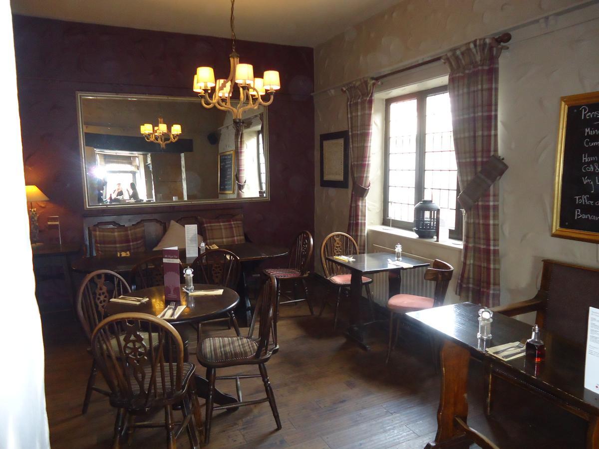 Royal Oak Hotel Great Ayton Bagian luar foto